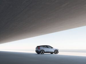 Le Volvo EX30 sera le plus petit, le plus puissant et le plus abordable VÉ de la marque