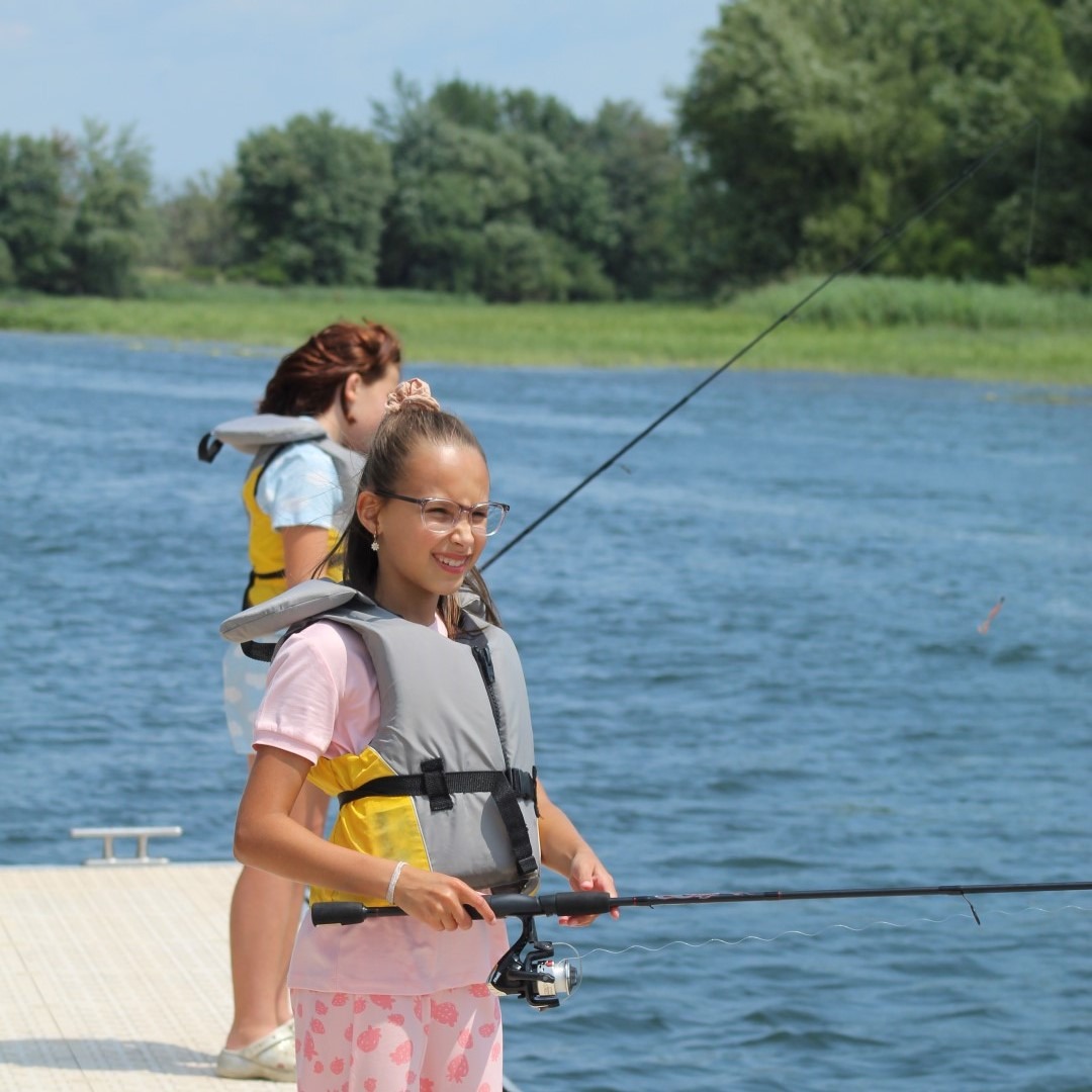 Initiation à la pêche : 63 jeunes ont tenté l’expérience chez Héritage Saint-Bernard