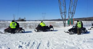 Motoneiges – prendre ses responsabilités dans les sentiers