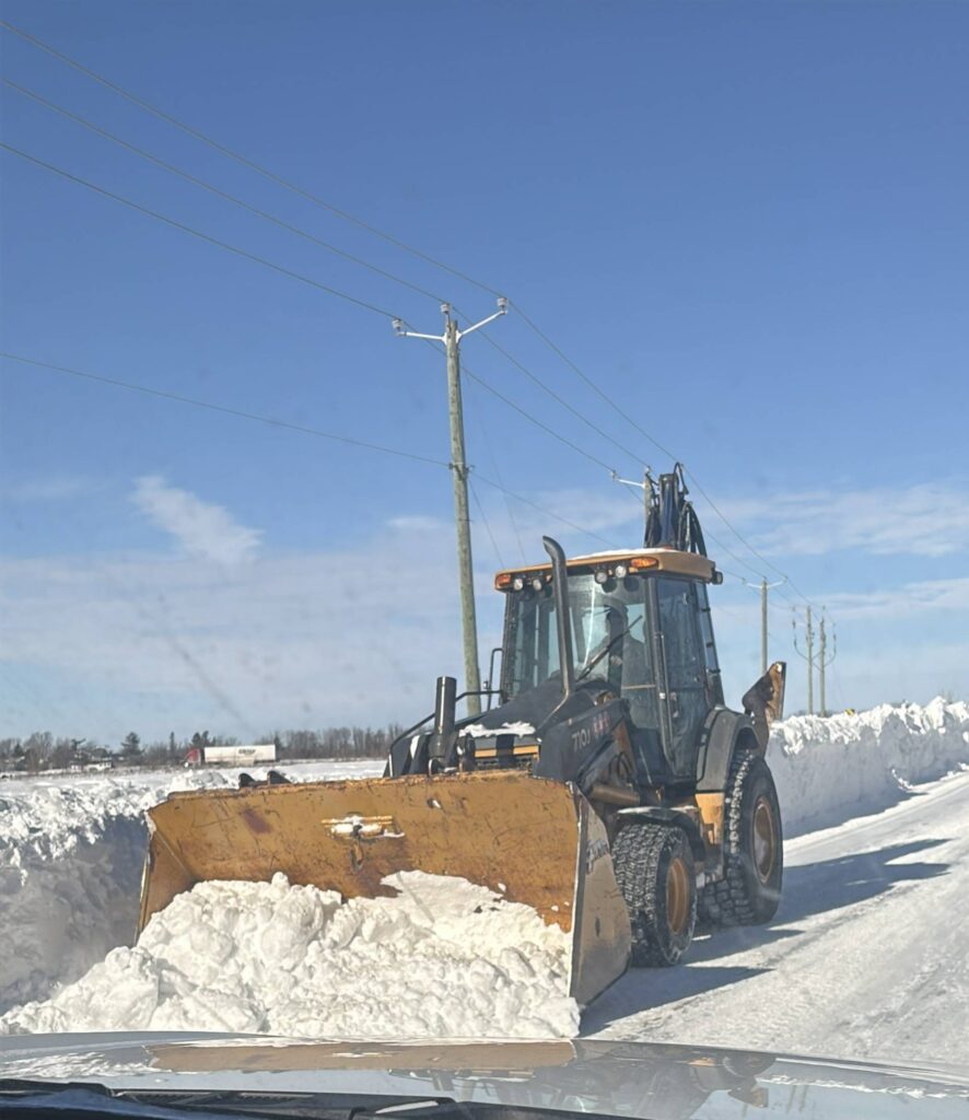 Un entrepreneur de Châteauguay dépanne à Léry