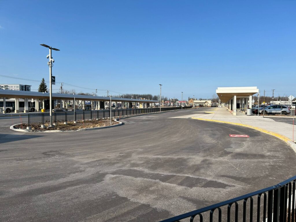 Terminus Châteauguay : une contravention de 127 $ pour avoir marché dans la boucle d’autobus