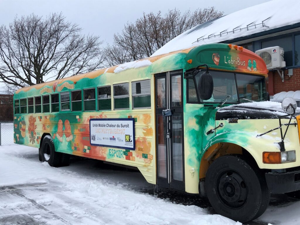 Autobus en soutien à l’itinérance à Beauharnois