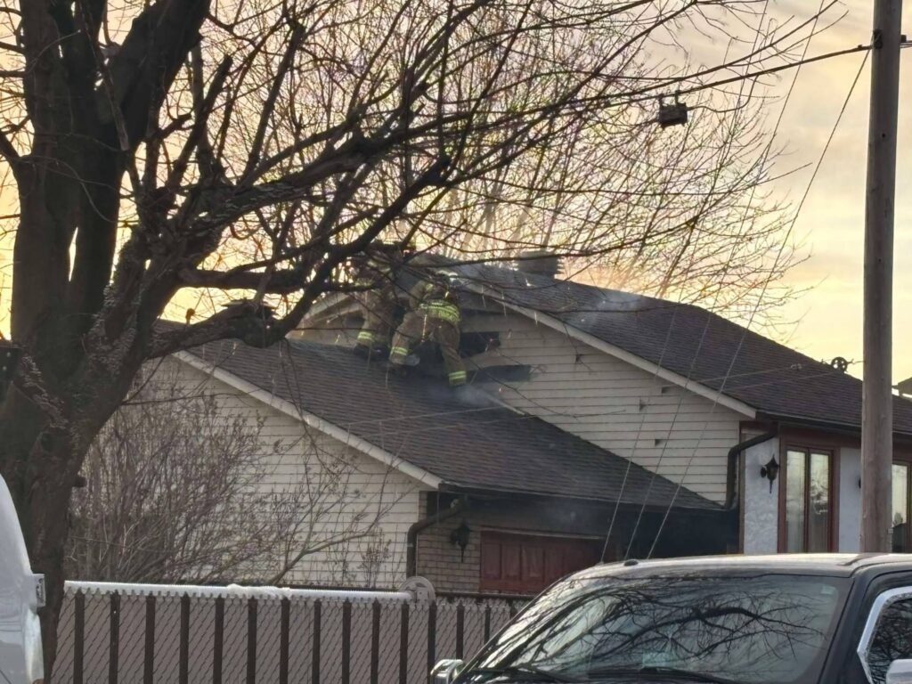 Un garage s’enflamme à Mercier
