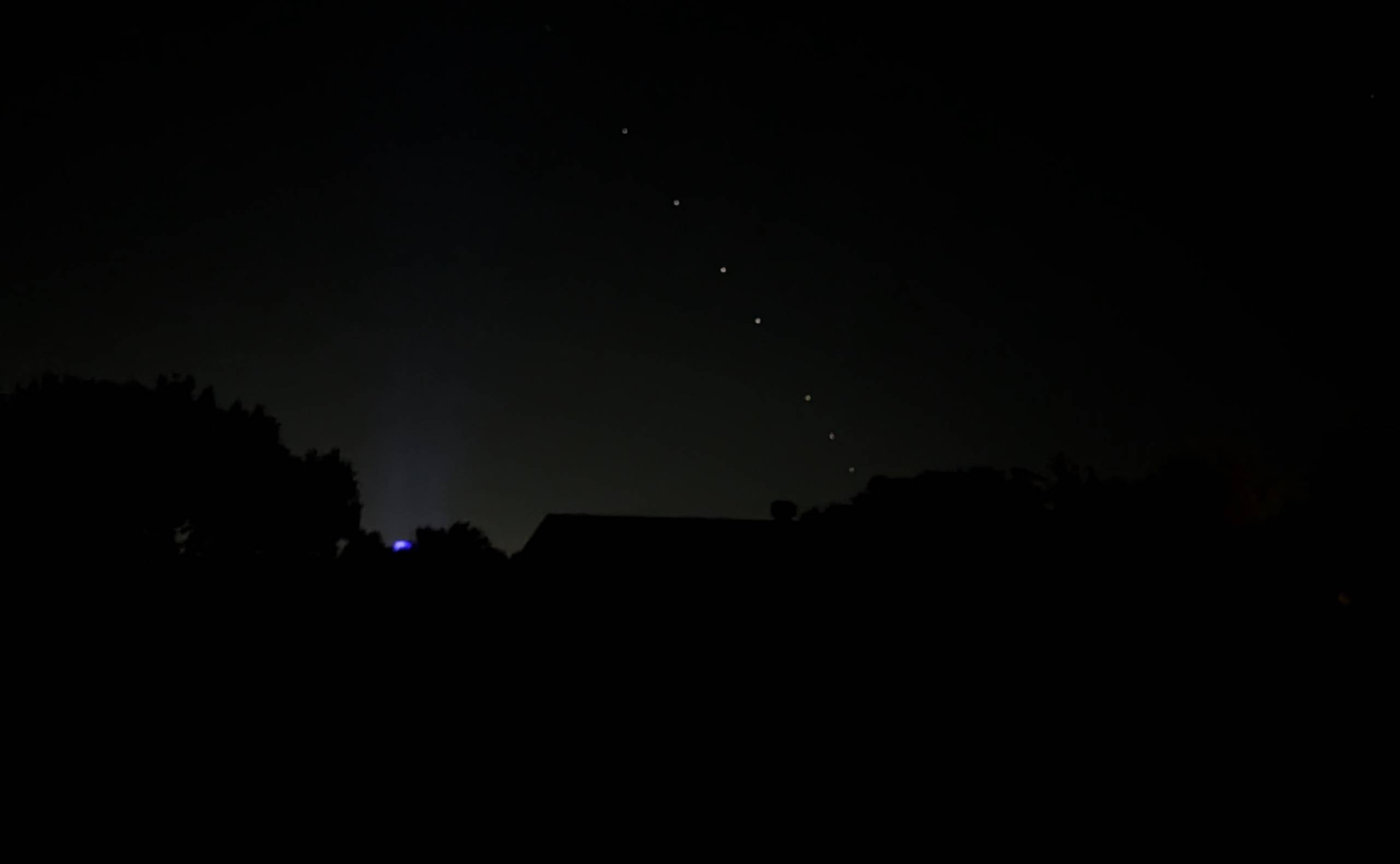 Un train de satellites aperçu à Mercier