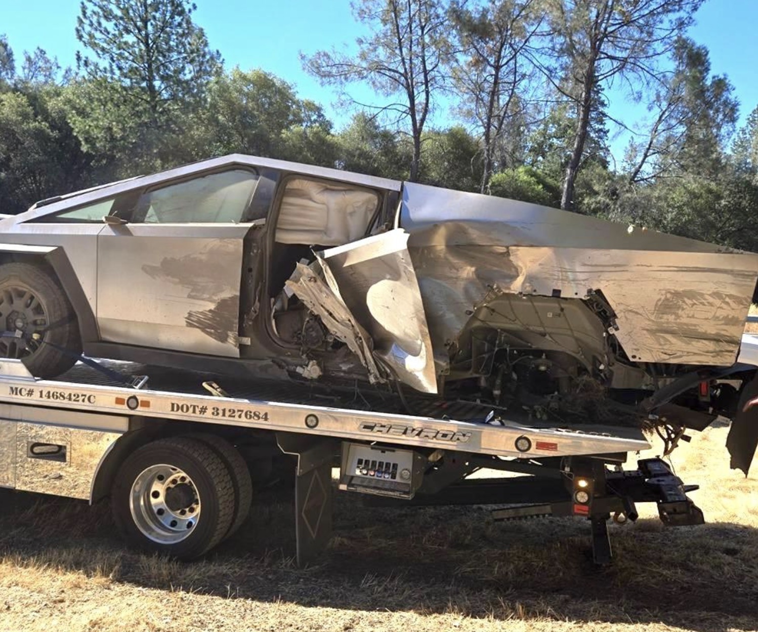 La NHTSA enquête sur le Tesla Cybertruck après un accident mortel