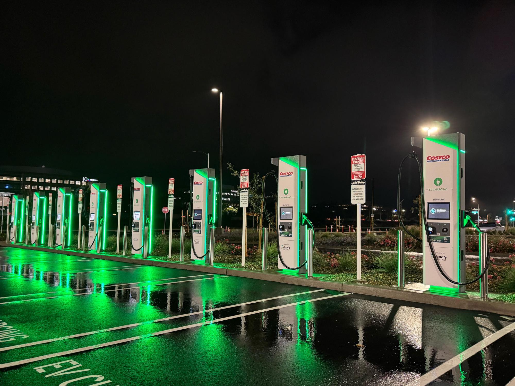 Costco déploie des bornes de recharge rapide aux États-Unis