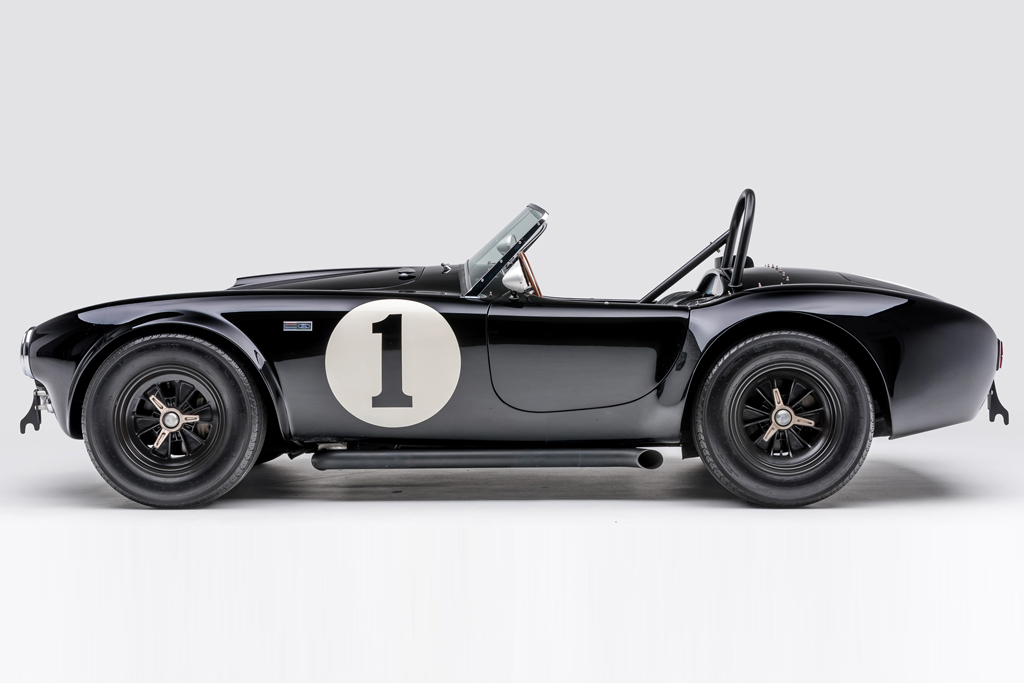 Le concours d’élégance de Pebble Beach aura lieu sous le signe du Cobra cette année