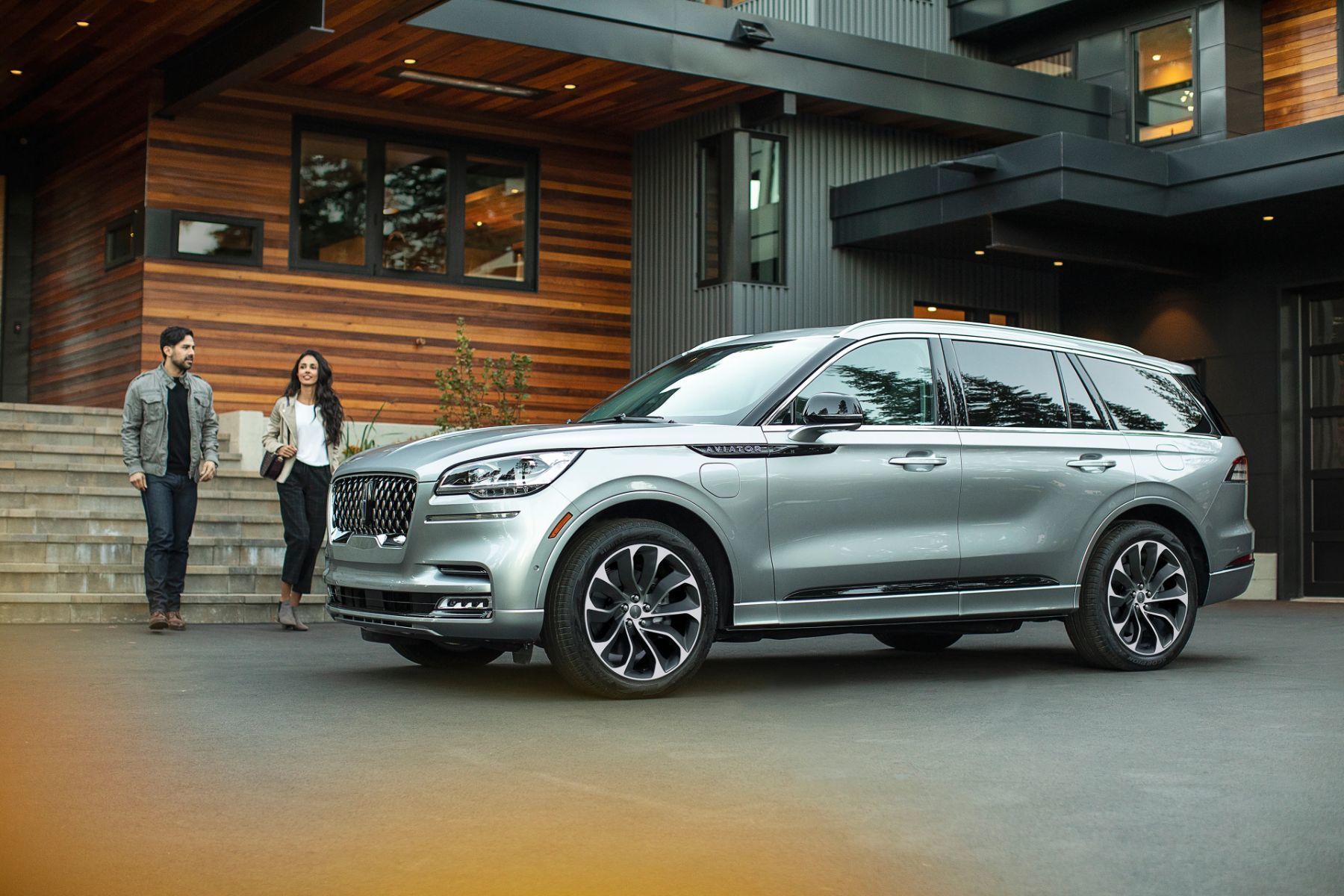 Ford rappelle plus de 130 000 Lincoln Aviator pour des garnitures qui peuvent se détacher en roulant