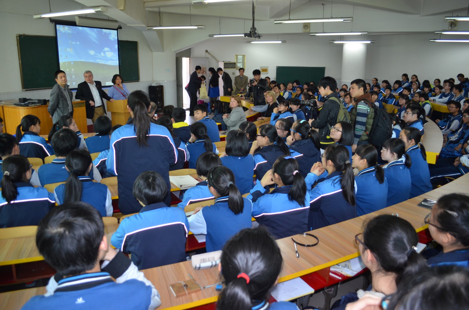 Centre Nova : des travailleurs chinois «made in Châteauguay»