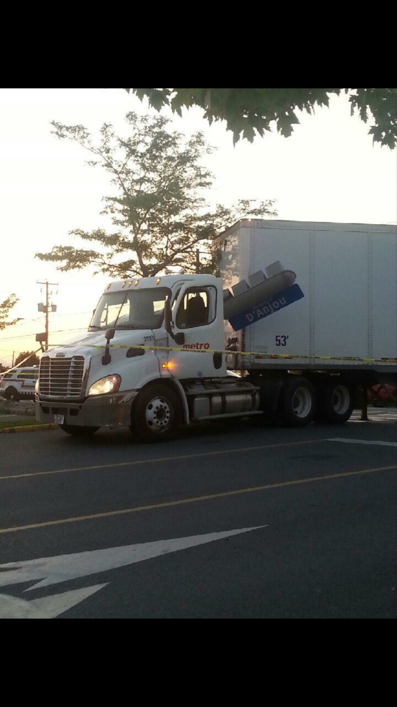 Deux collisions contre des poteaux