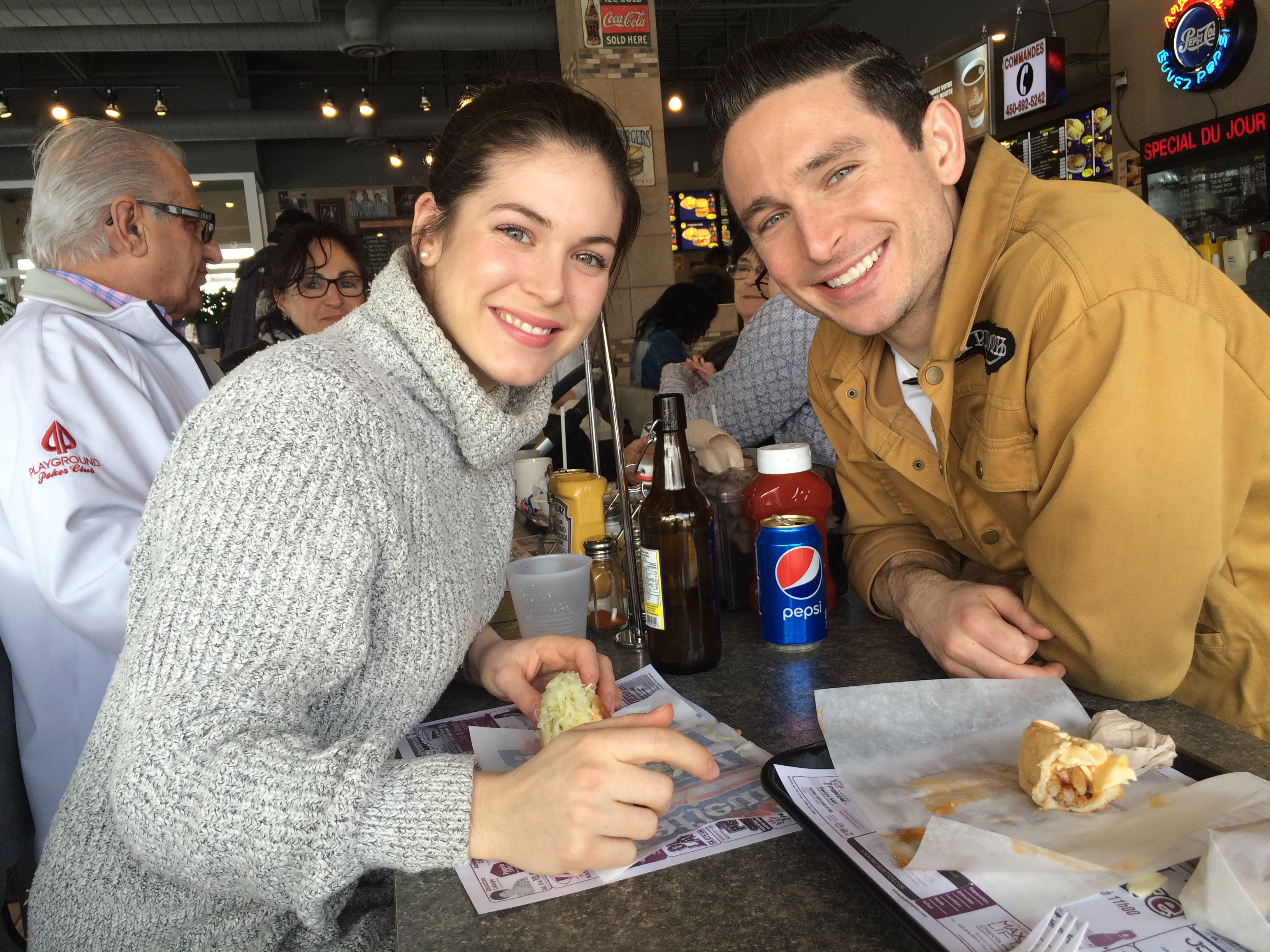 Un participant de La Voix au Resto Grégoire pour voir ses fans