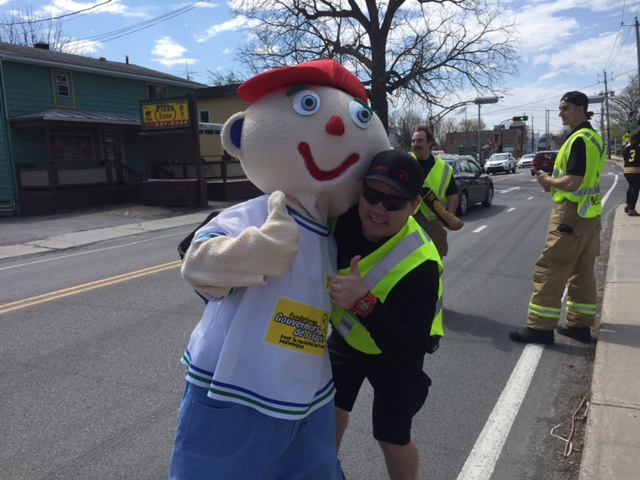 Les pompiers recueillent 16 000 $ pour les enfants malades