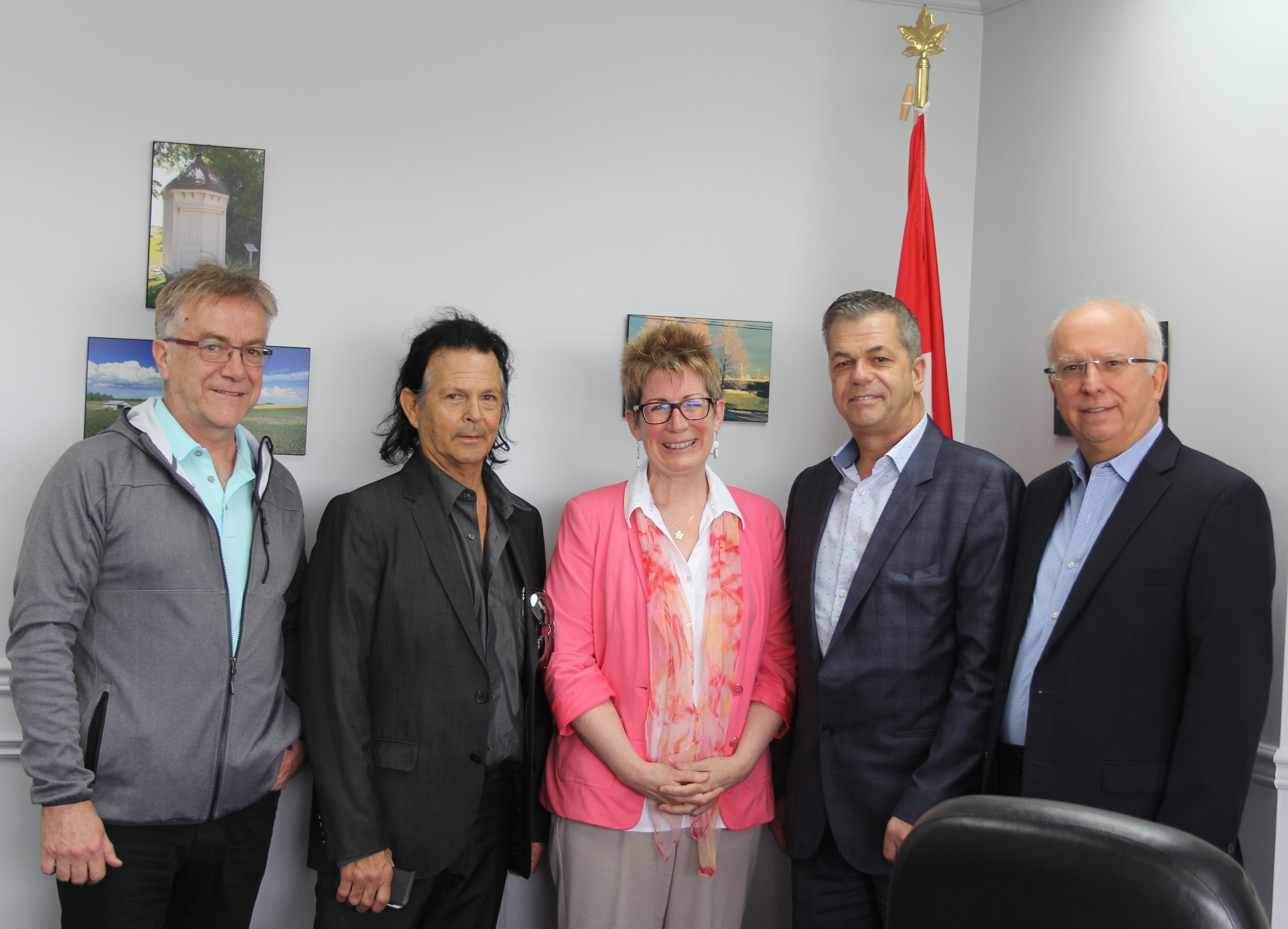 Image illustrant l'article: Un groupe de propriétaires réclame l’égout et l’aqueduc rapidement