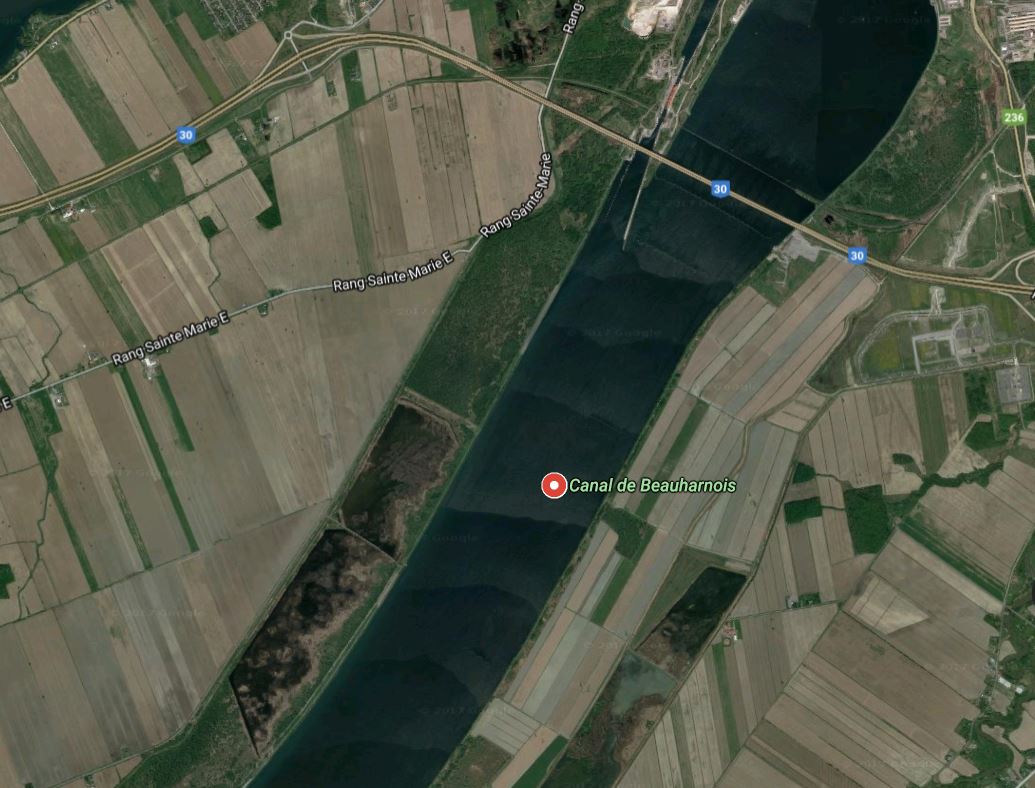 Un navire transportant de la gazoline échoué dans le canal de Beauharnois