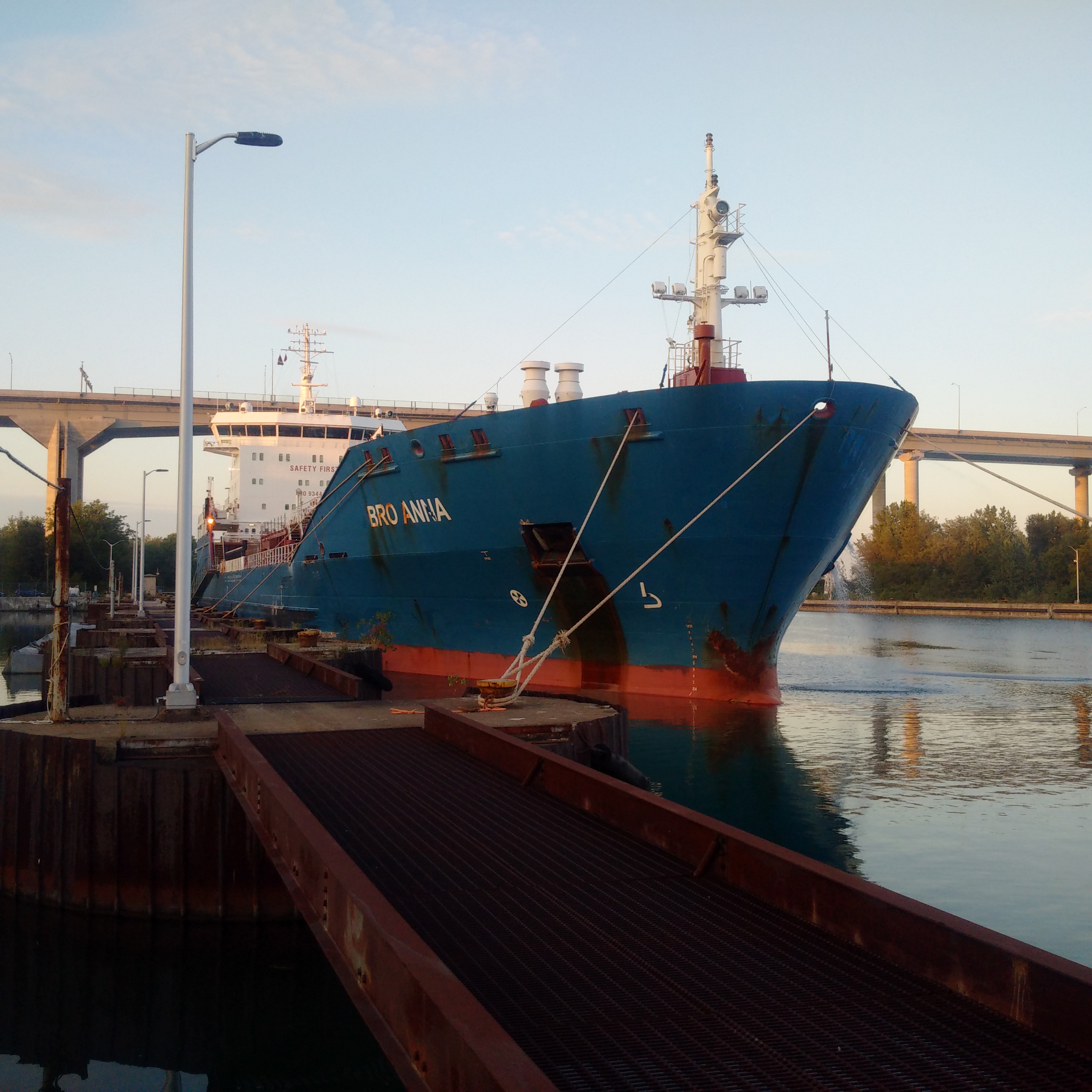 Le navire échoué à Beauharnois a eu panne complète