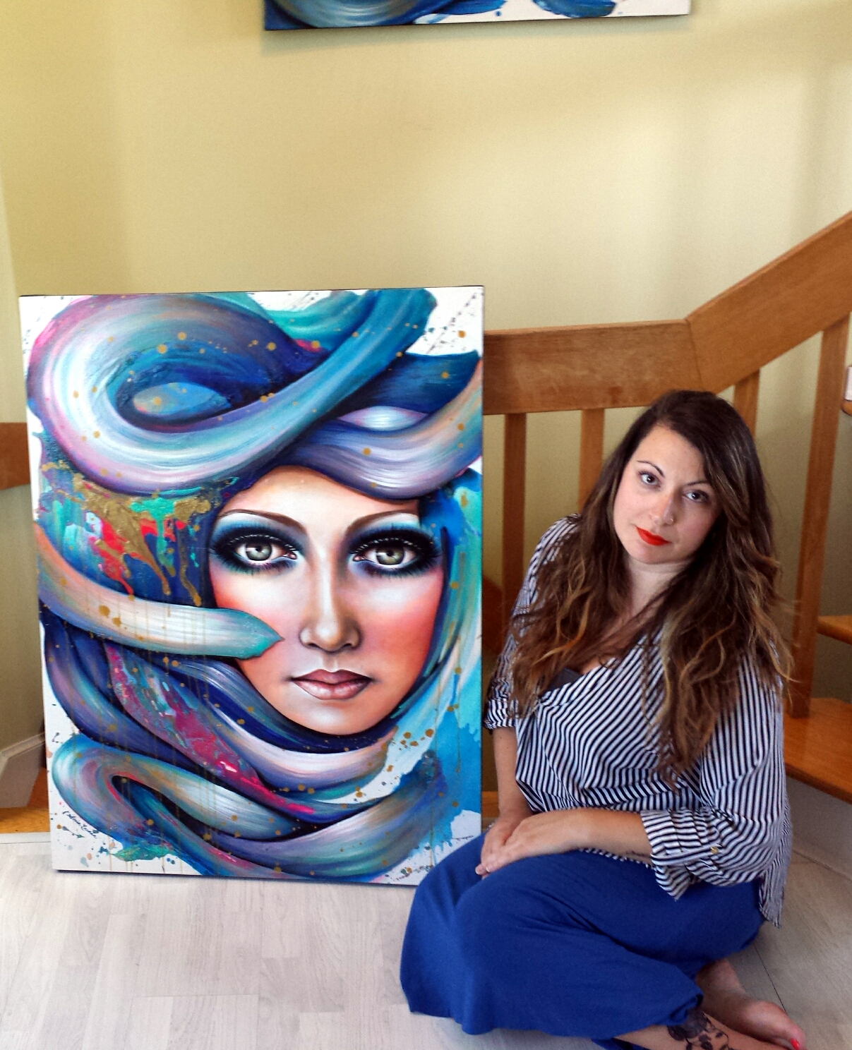 Ses portraits de déesse en peinture appréciés en Belgique