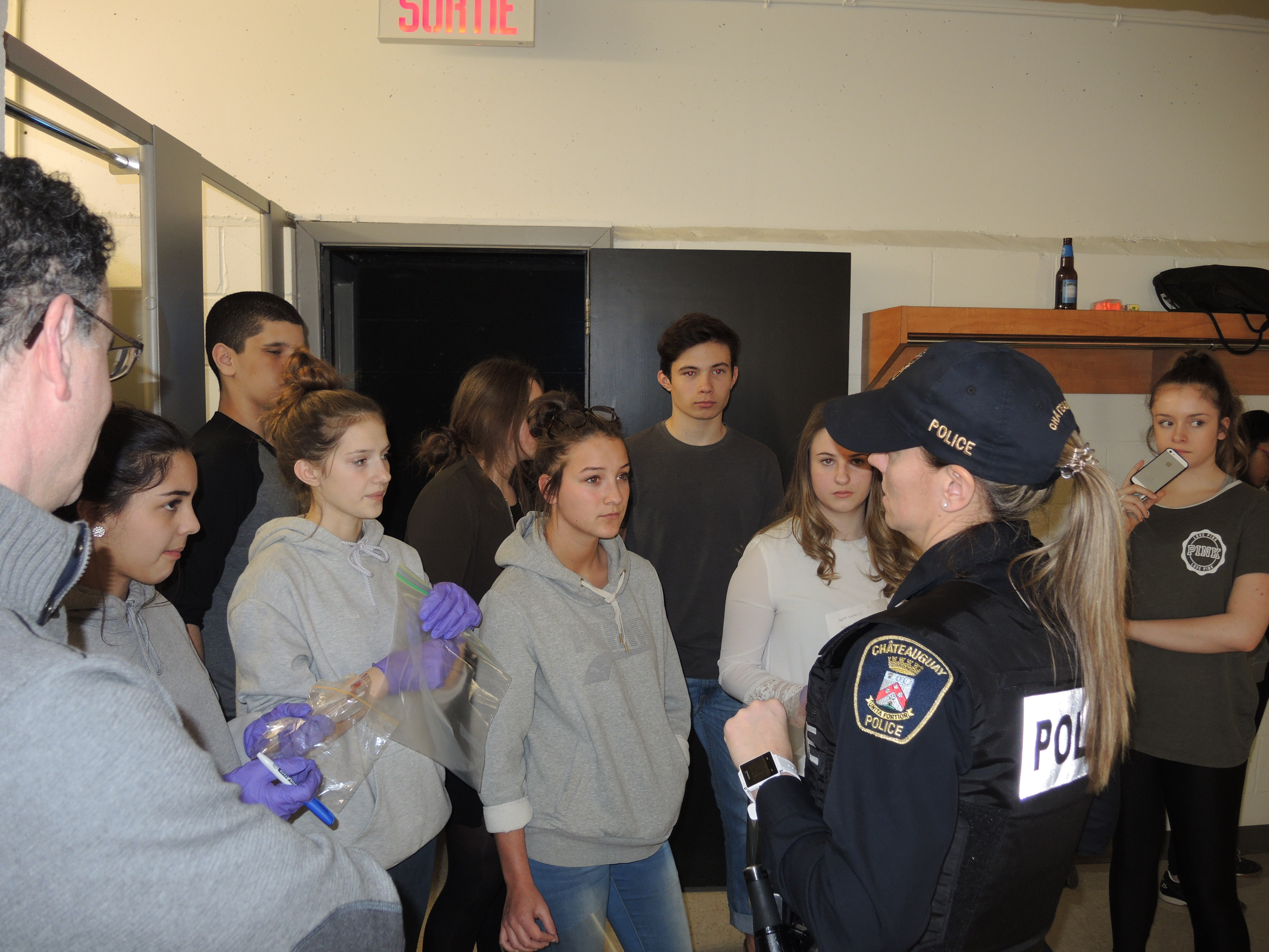 Des policiers de retour à l’école