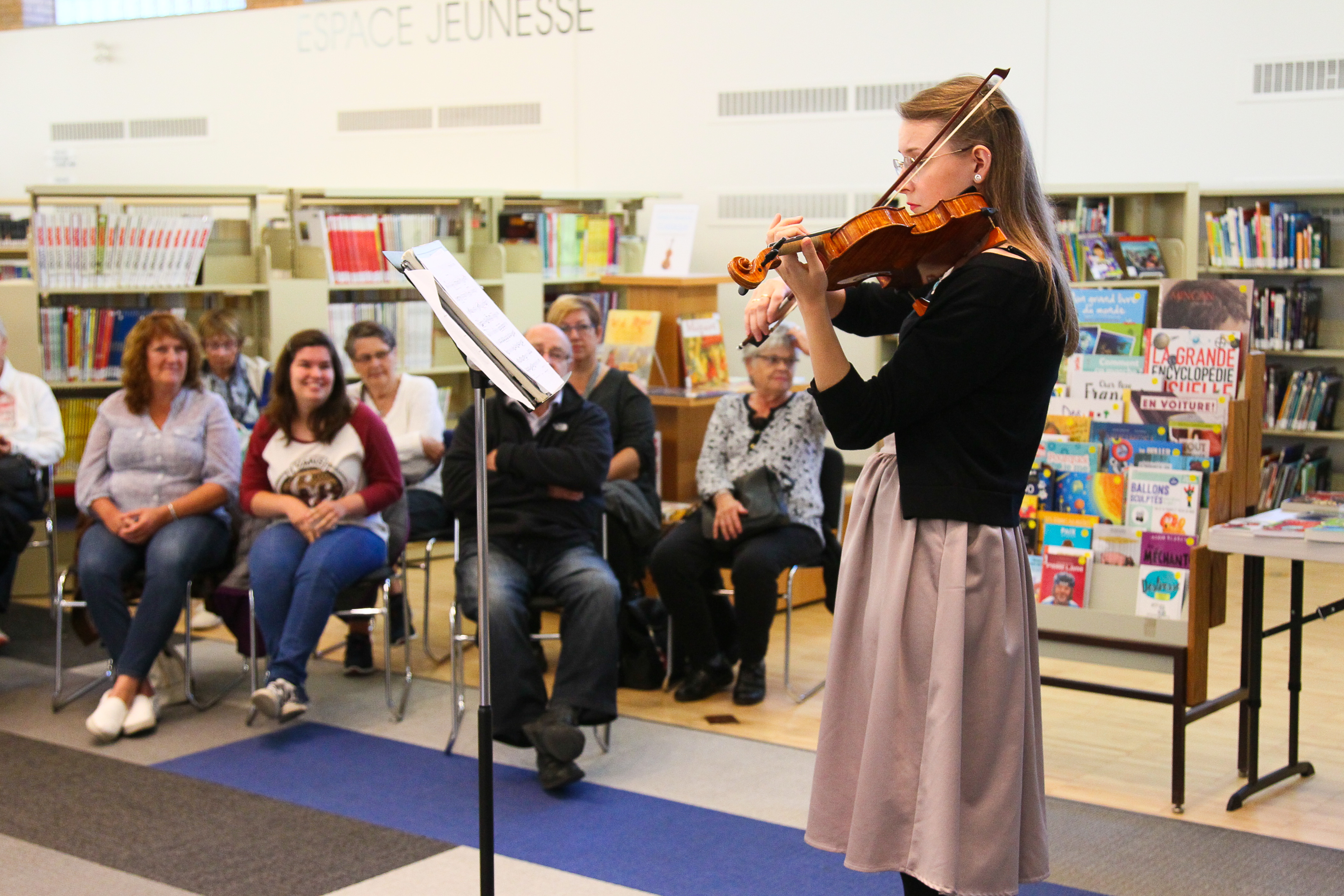 Un violon mélodieux à la bibliothèque pour les Journées de la culture