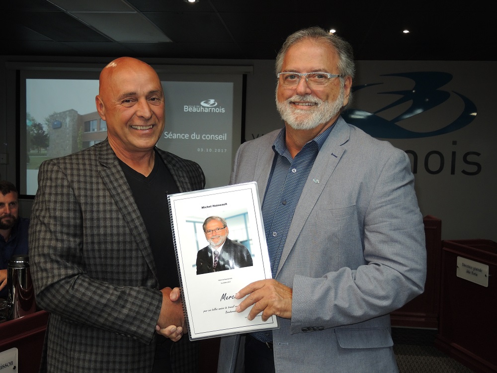 Une pétition «particulière» déposée au maire de Beauharnois