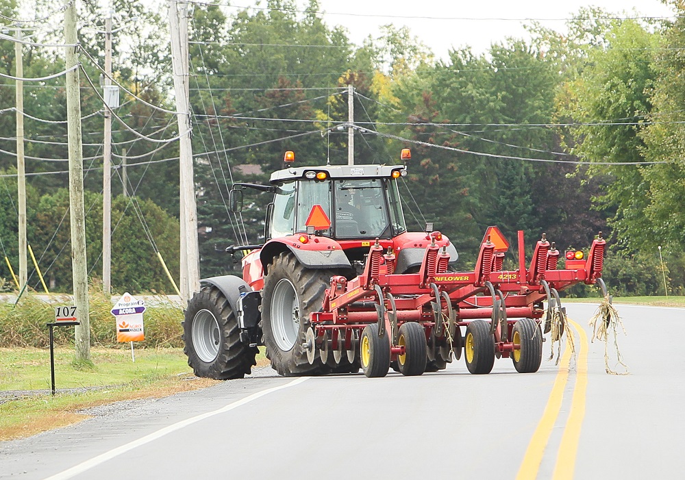 Pas de respect pour les clignotants des tracteurs
