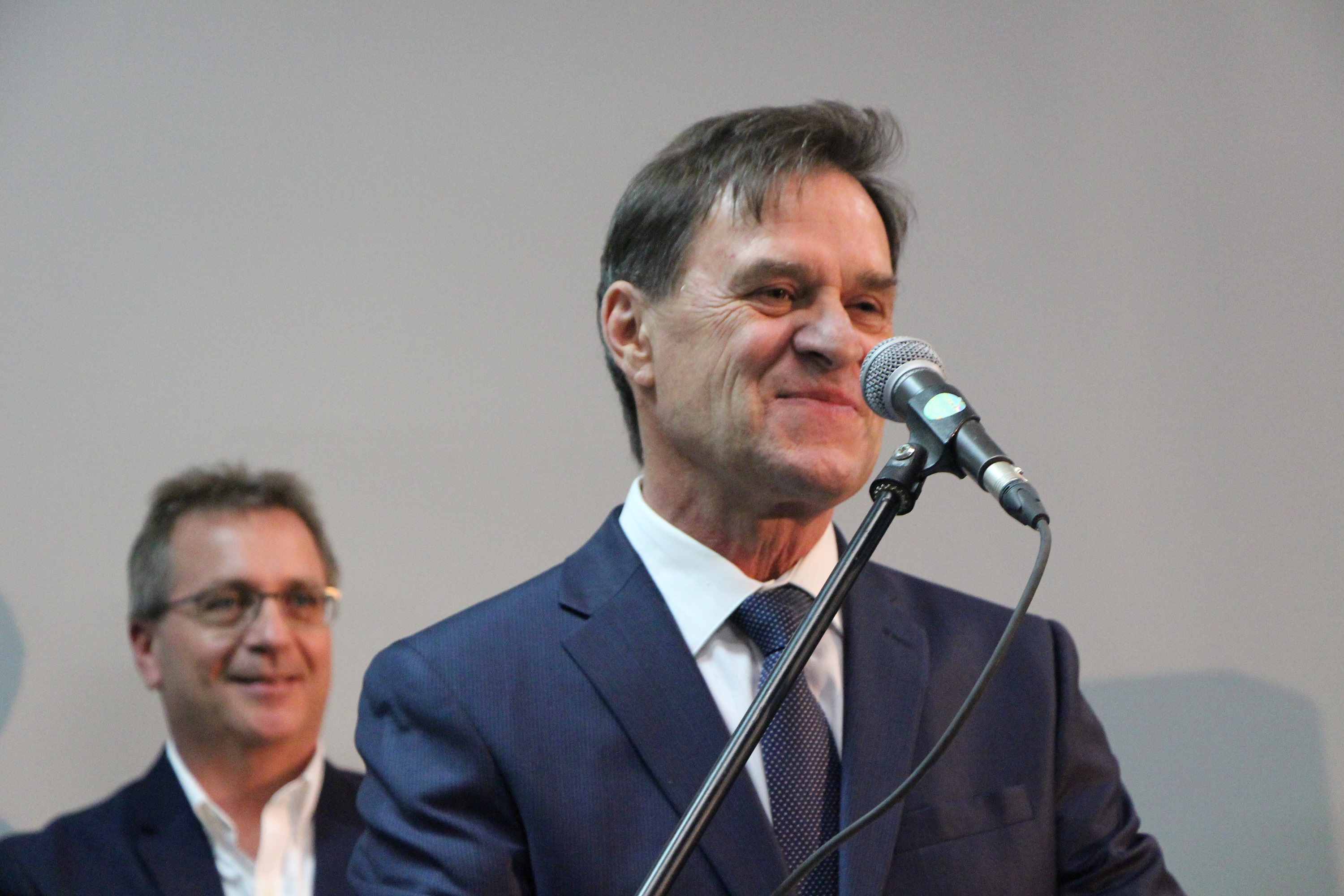 Élections municipales: Pierre-Paul Routhier lance un défi à Nathalie Simon