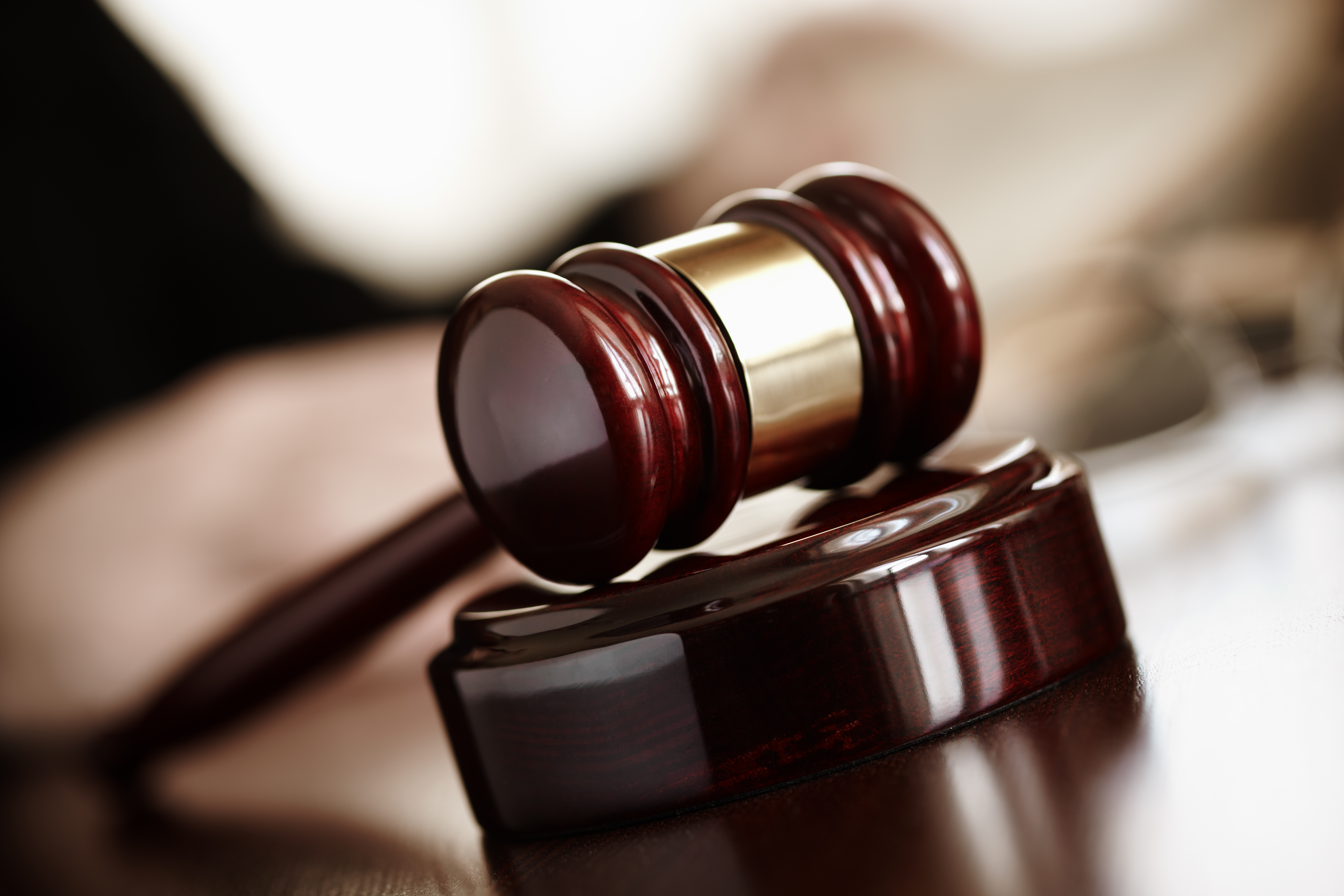 Peine de prison pour possession de pornographie juvénile contestée