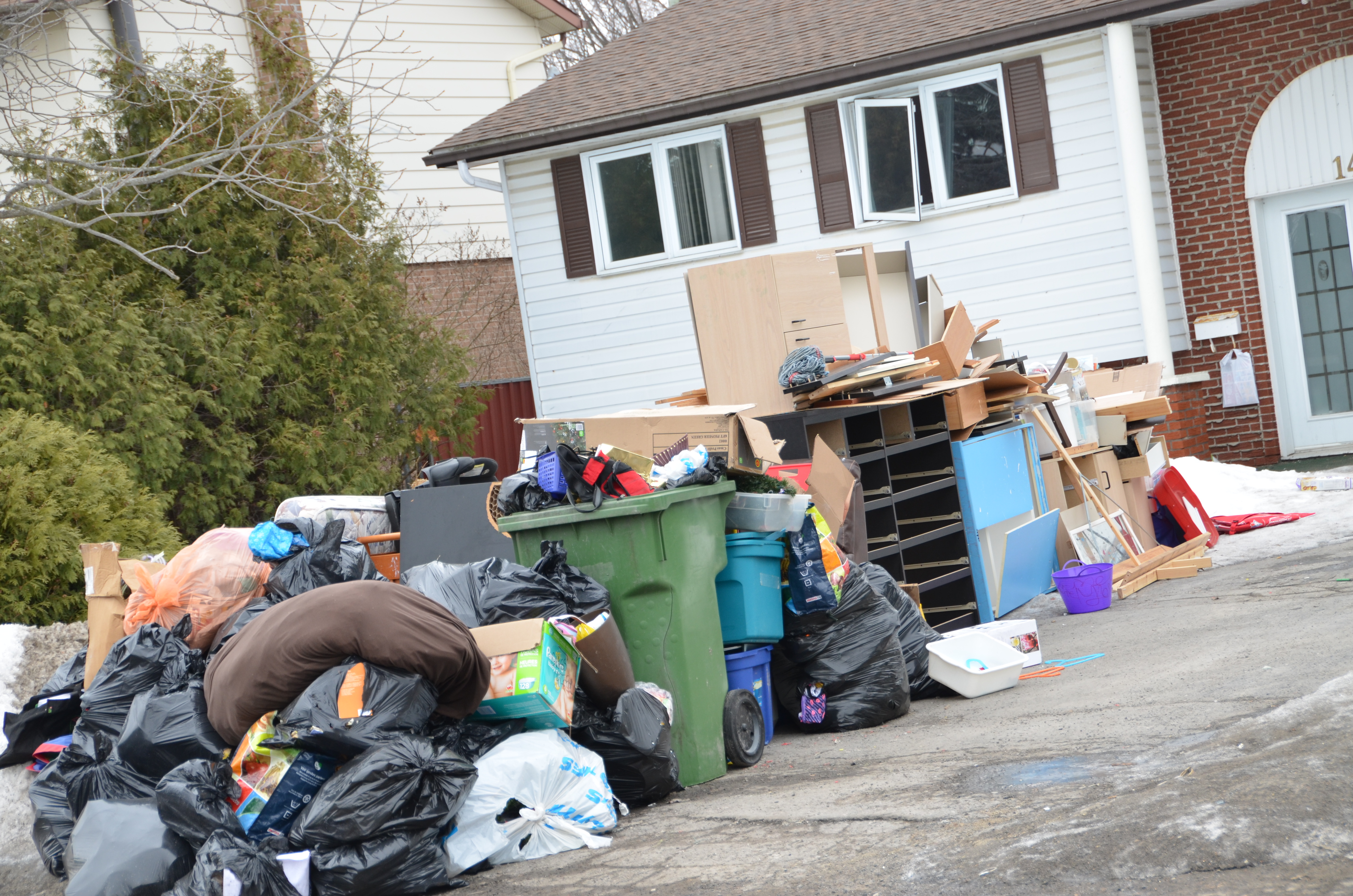 Beaucoup de travail pour les éboueurs