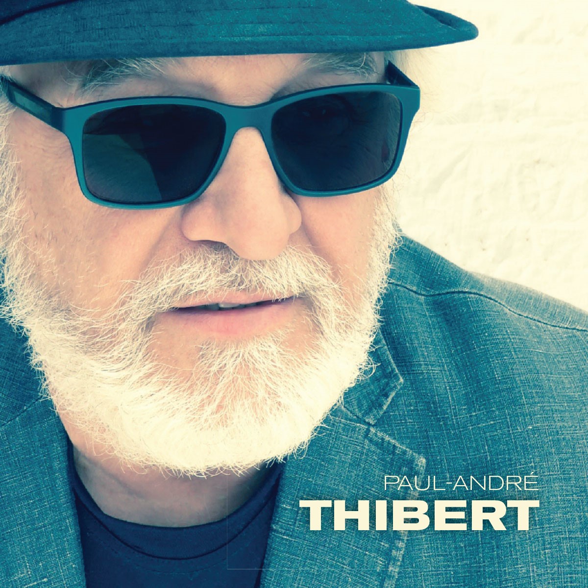 Un album éponyme pour le chanteur Paul-André Thibert