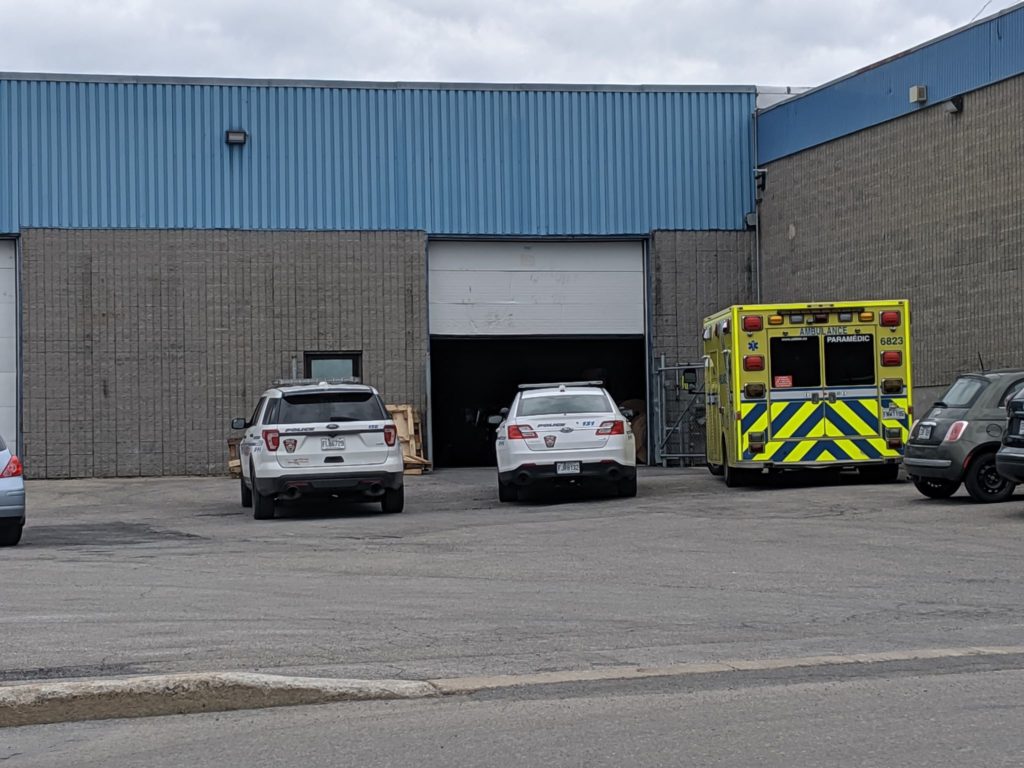 Deux quinquagénaires en viennent aux coups au travail