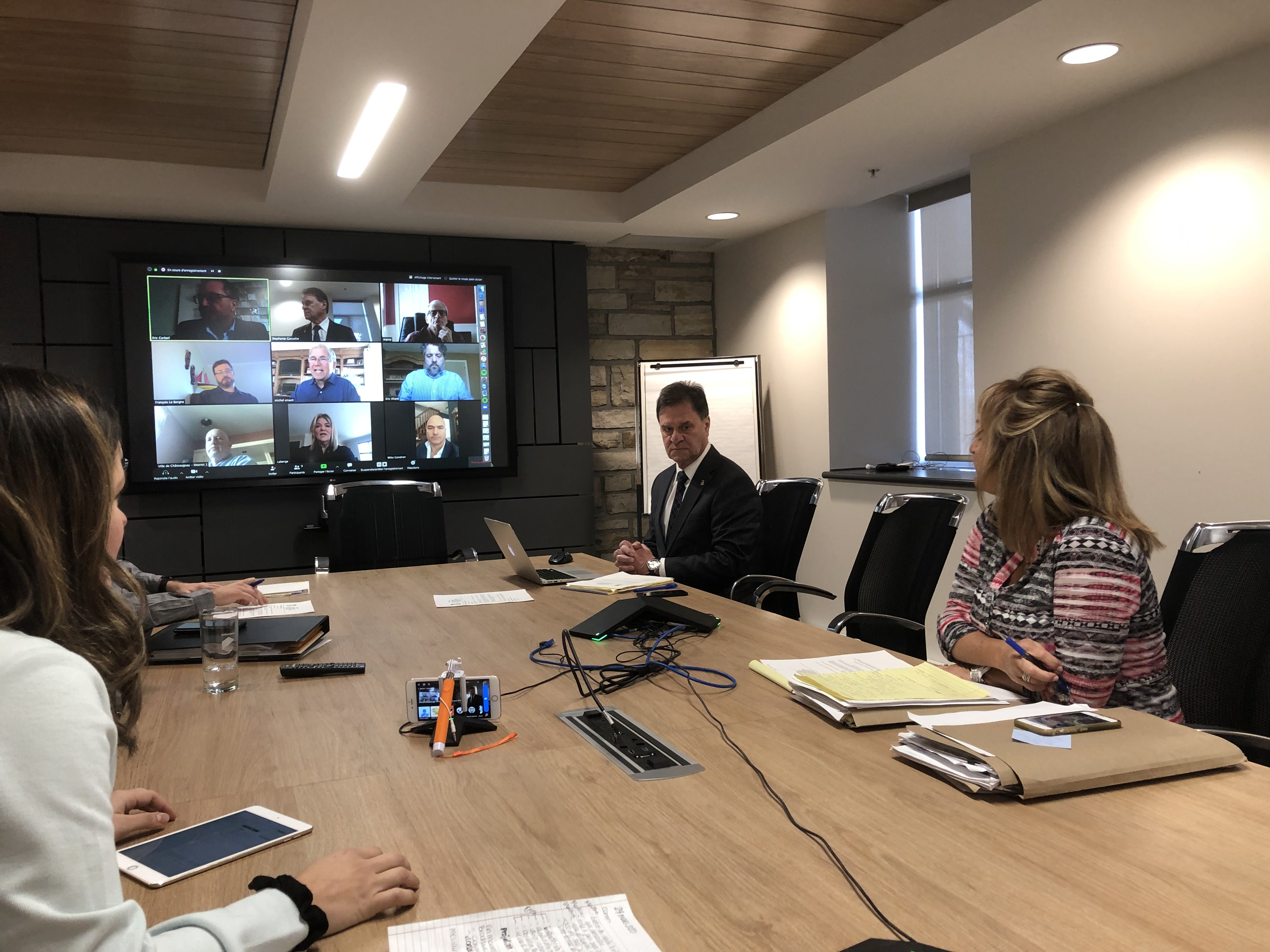 COVID-19 : le maire veut entre autres débloquer 100 000 $ pour soulager la détresse