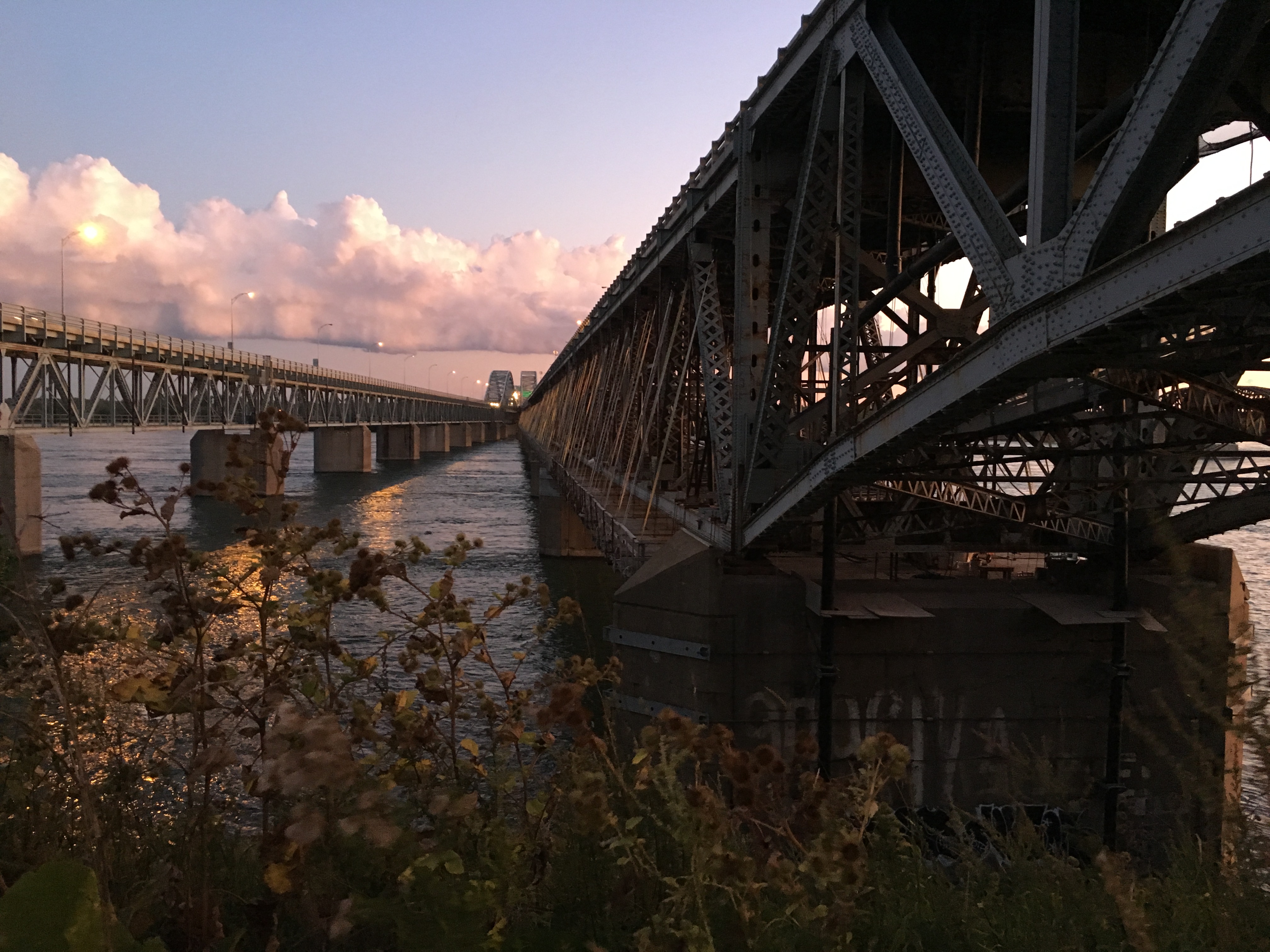 Travaux de nuit au pont Honoré-Mercier