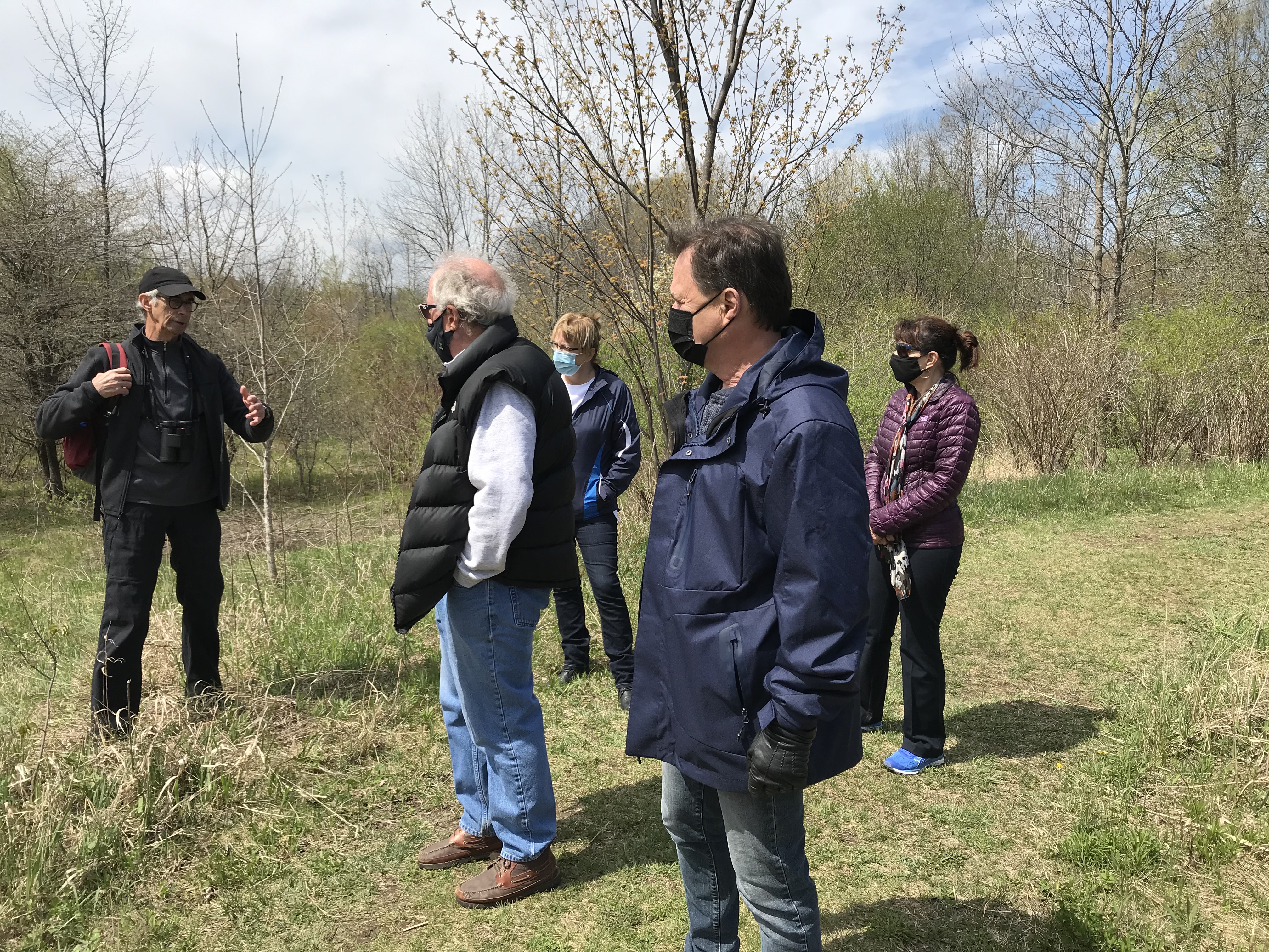 Des élus profitent d’une visite guidée dans le boisé Châteauguay-Léry