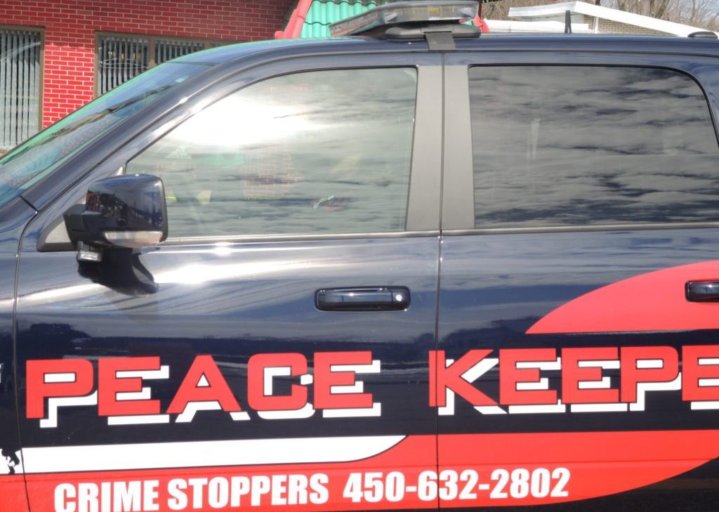 Les Peacekeepers arrêtent un homme à la suite d&rsquo;une perquisiton