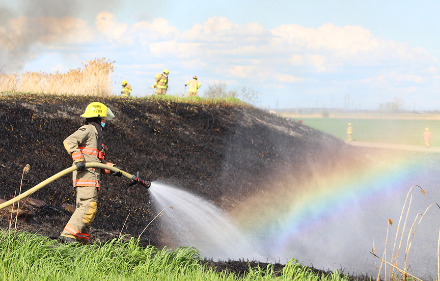 Incendie suspect près de la piste cyclable du Parc régional