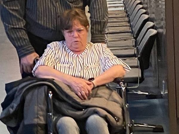 Sketch classique de support informatique à distance qui ne vieillit pas!