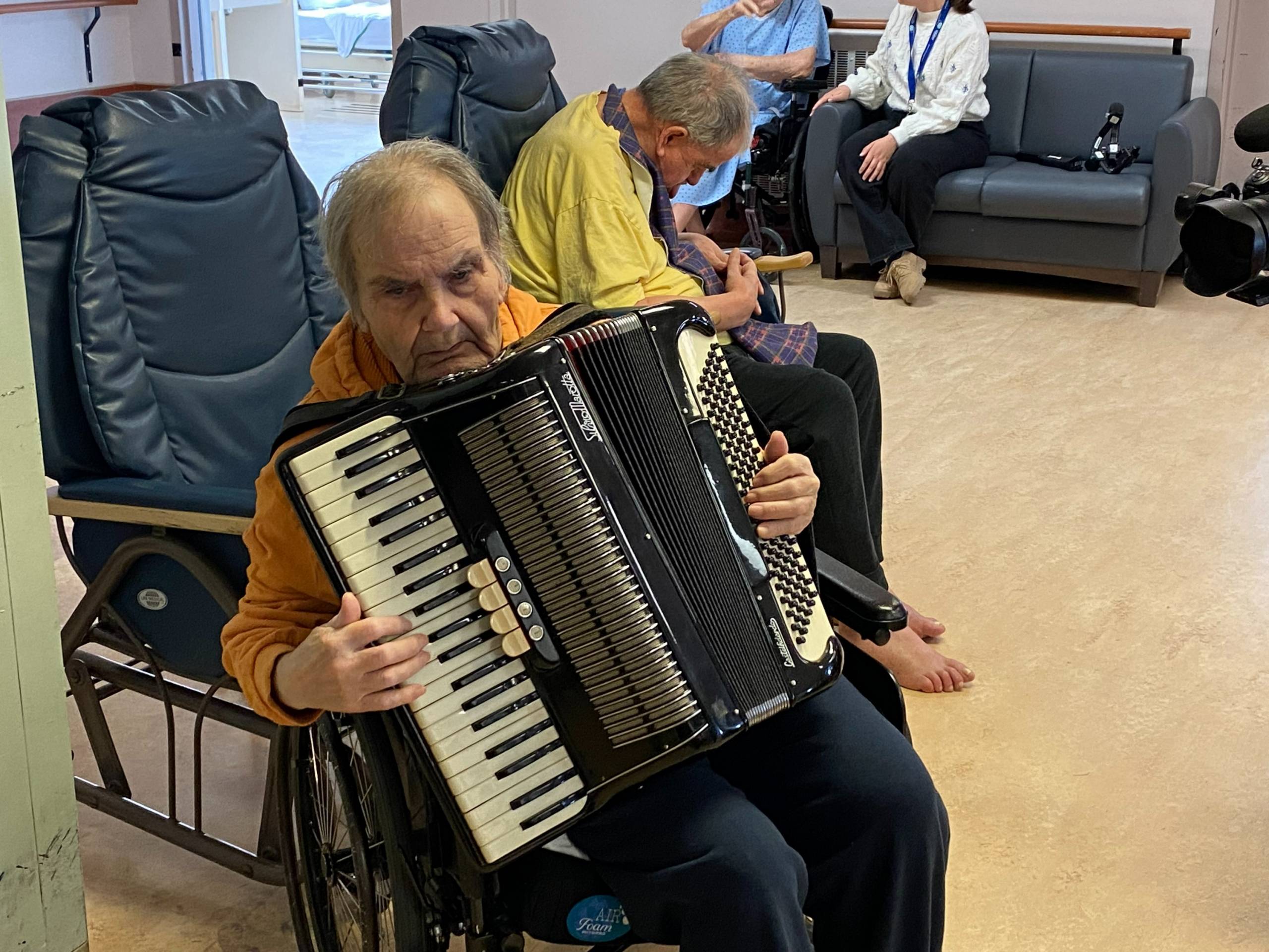 il n’aime pas ses nouveaux souliers