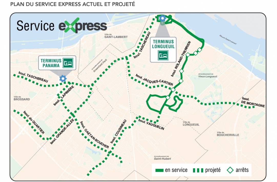L&rsquo;ours a du mal à monter sur le hamac