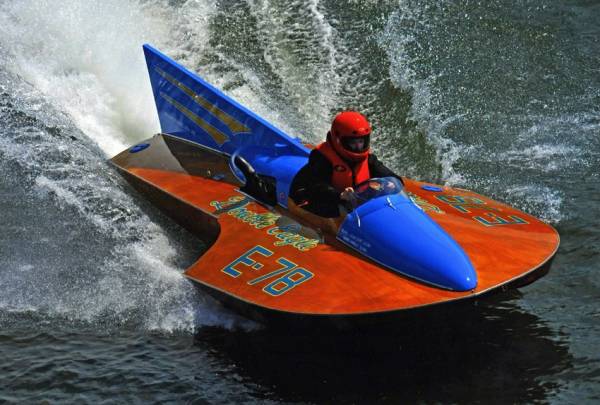 Restreindre l’accès à son Facebook et aux réseaux sociaux avec McAfee