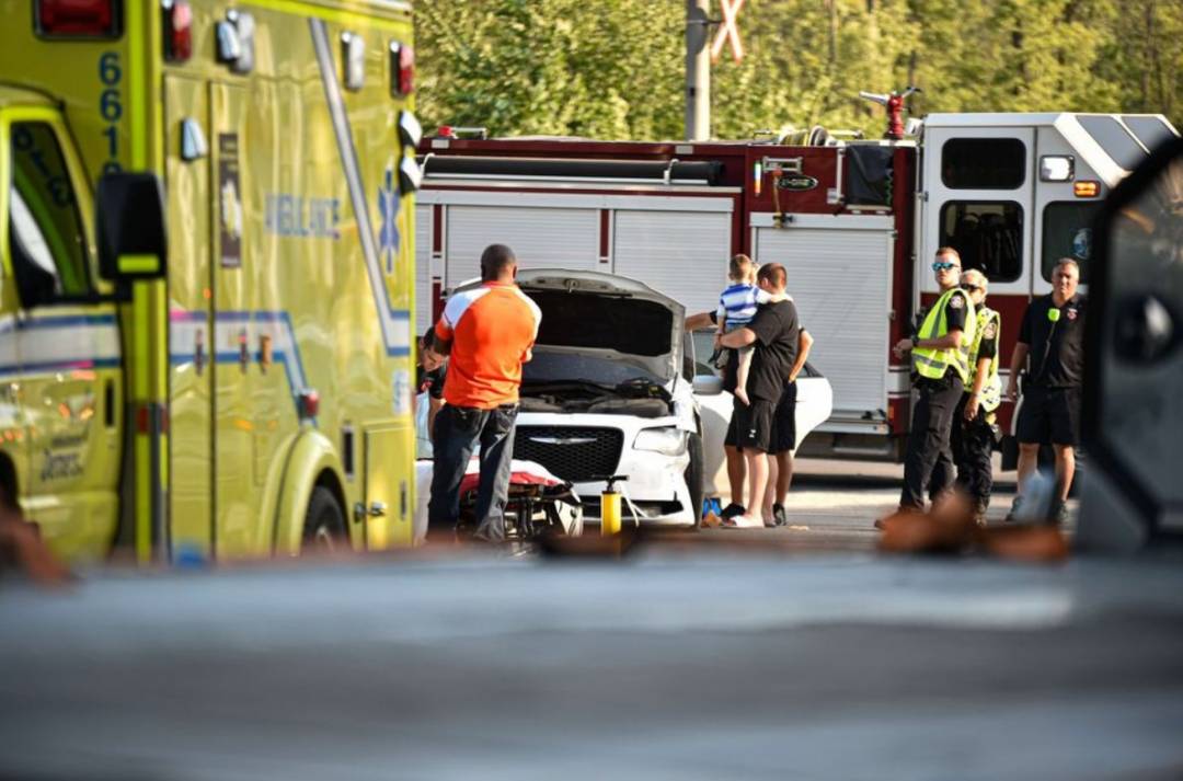 Transporter son sapin en trottinette