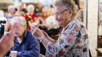 Recette de Noël Gravité : un après-midi festif à la résidence Les Quatre Saisons