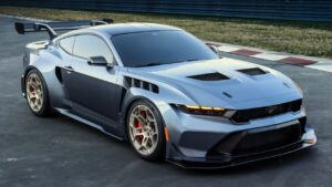 Une Mustang de 800 chevaux inspirée de la course bientôt en concession