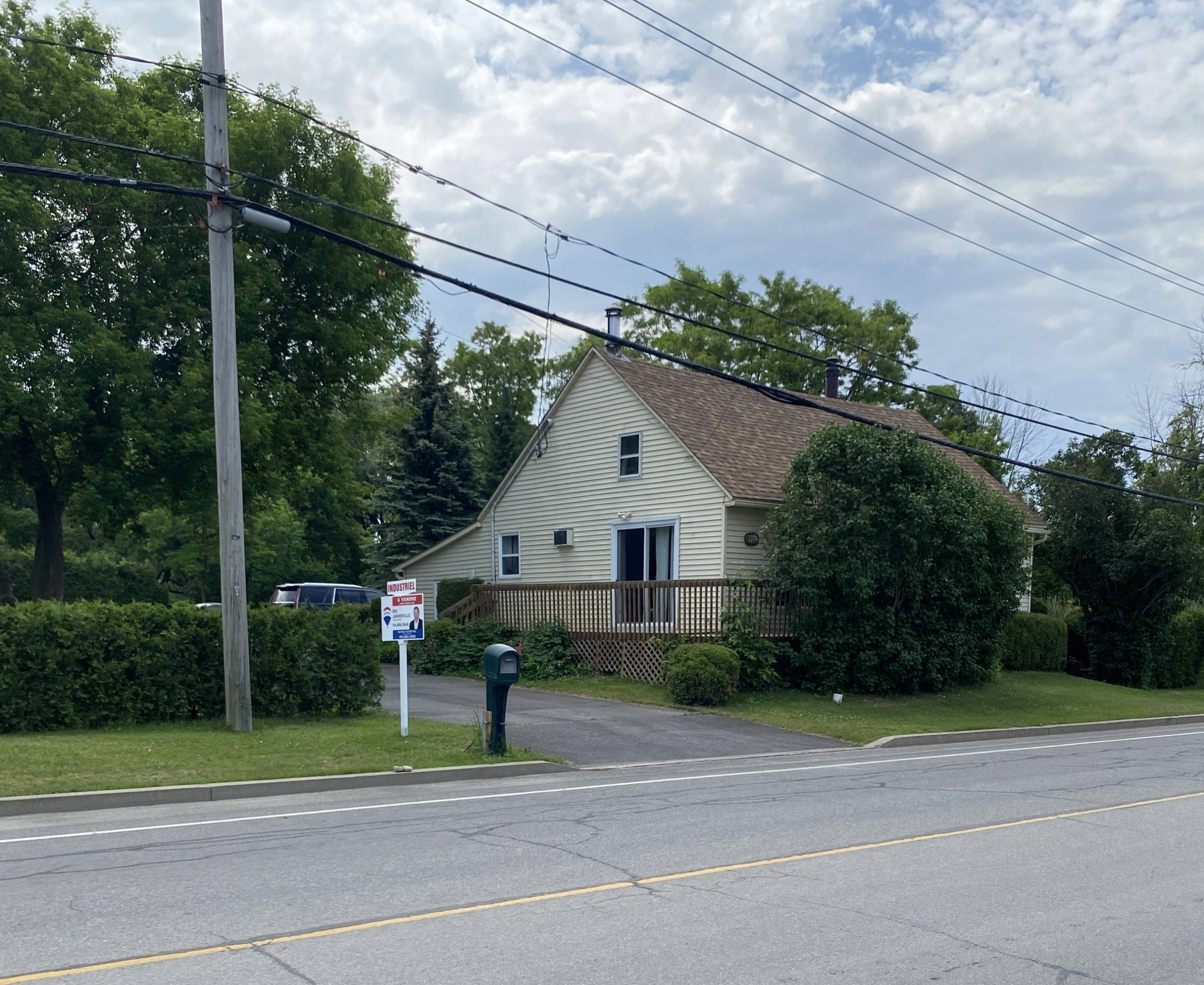 City buys property on boulevard Pierre-Boursier