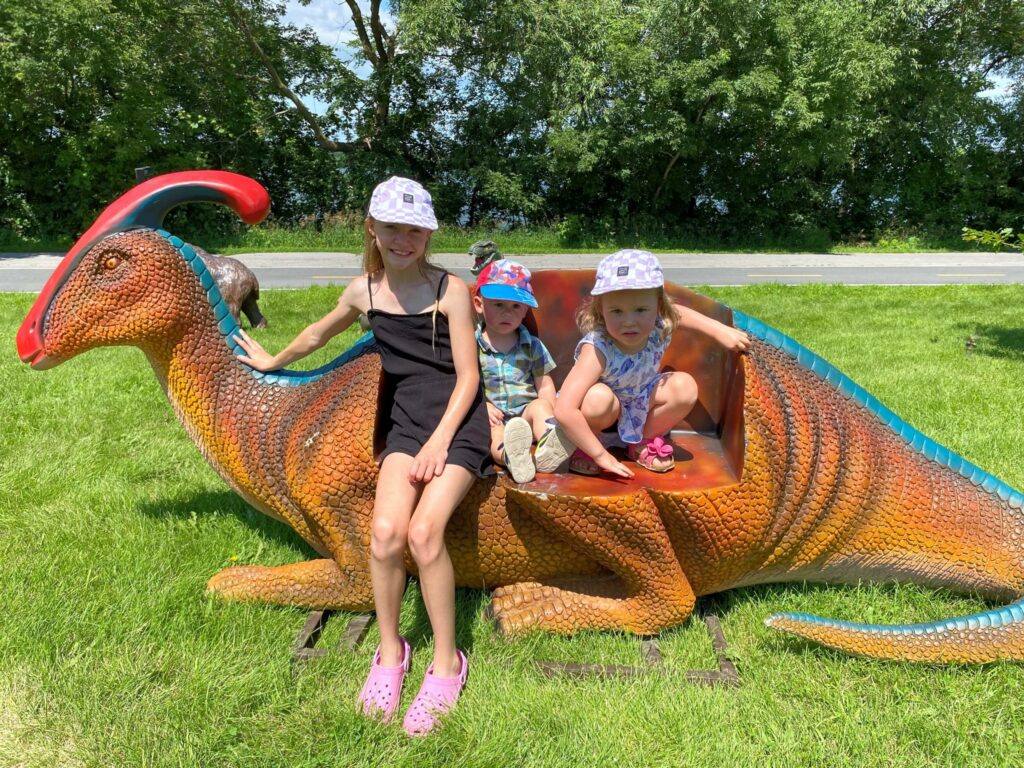 VIDÉO – Visite de l’exposition des dinosaures au RécréoParc