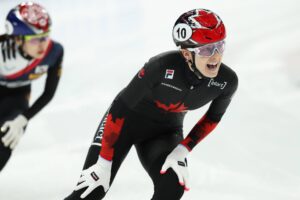 Patinage de vitesse : Danaé Blais remporte sa 1re médaille d’or en solo