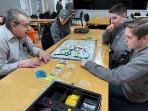 Un dîner intergénérationnel à Sainte-Martine