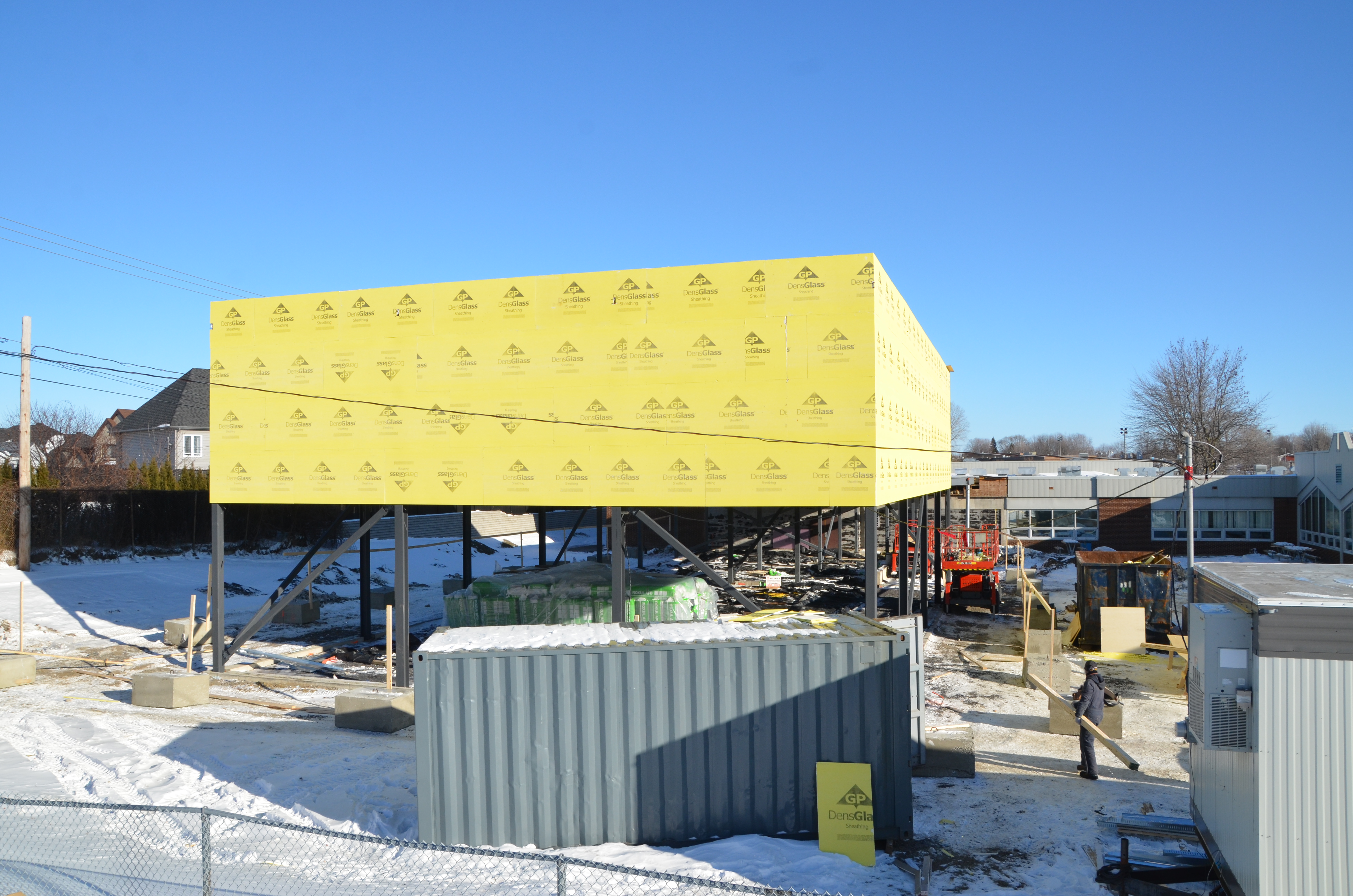 Image illustrant l'article: École secondaire Gabrielle-Roy : un nouveau gymnase en construction