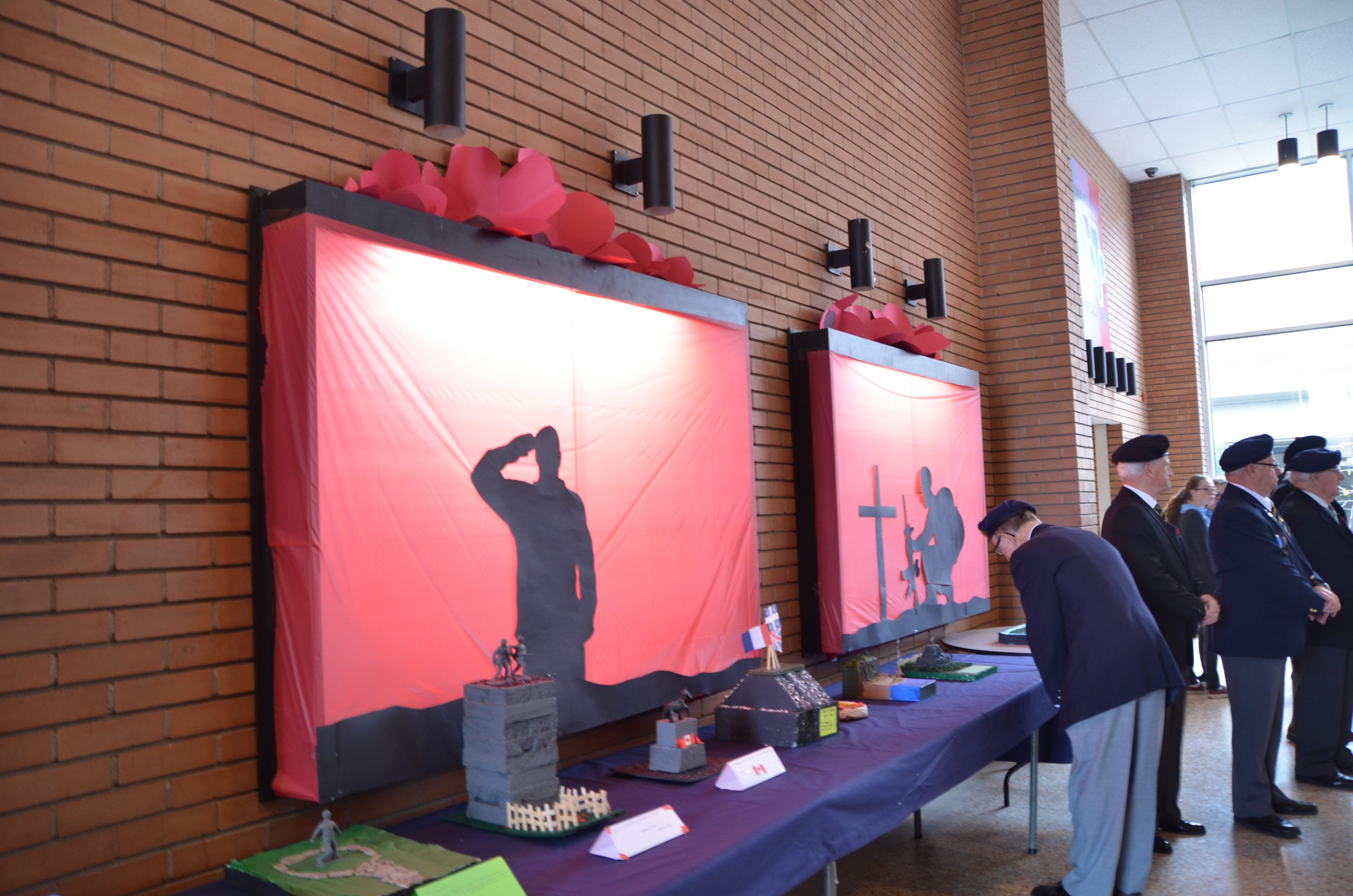 Les élèves de l&rsquo;école Billings rendent hommage aux soldats