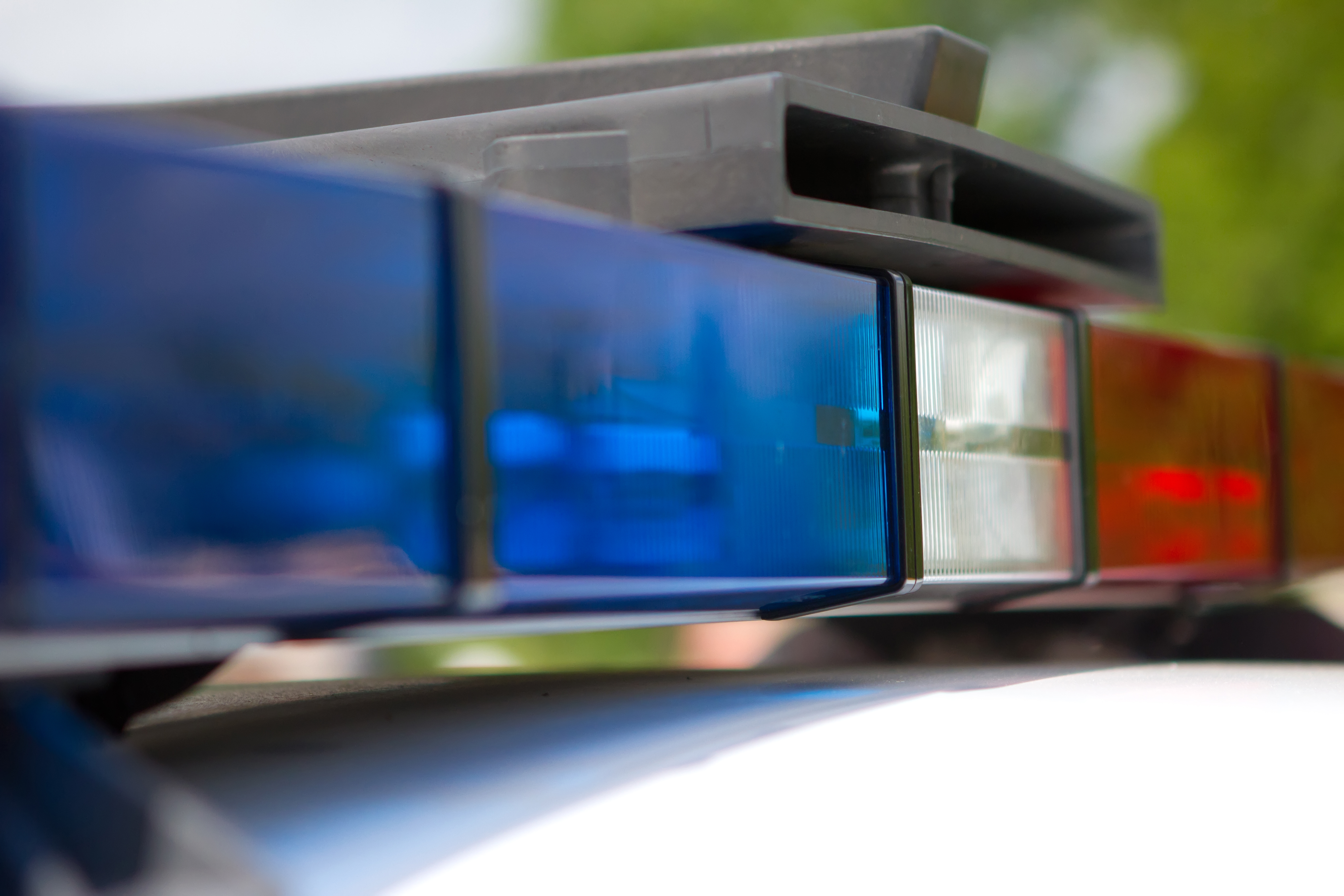 Une mère et son enfant indemnes après des tonneaux