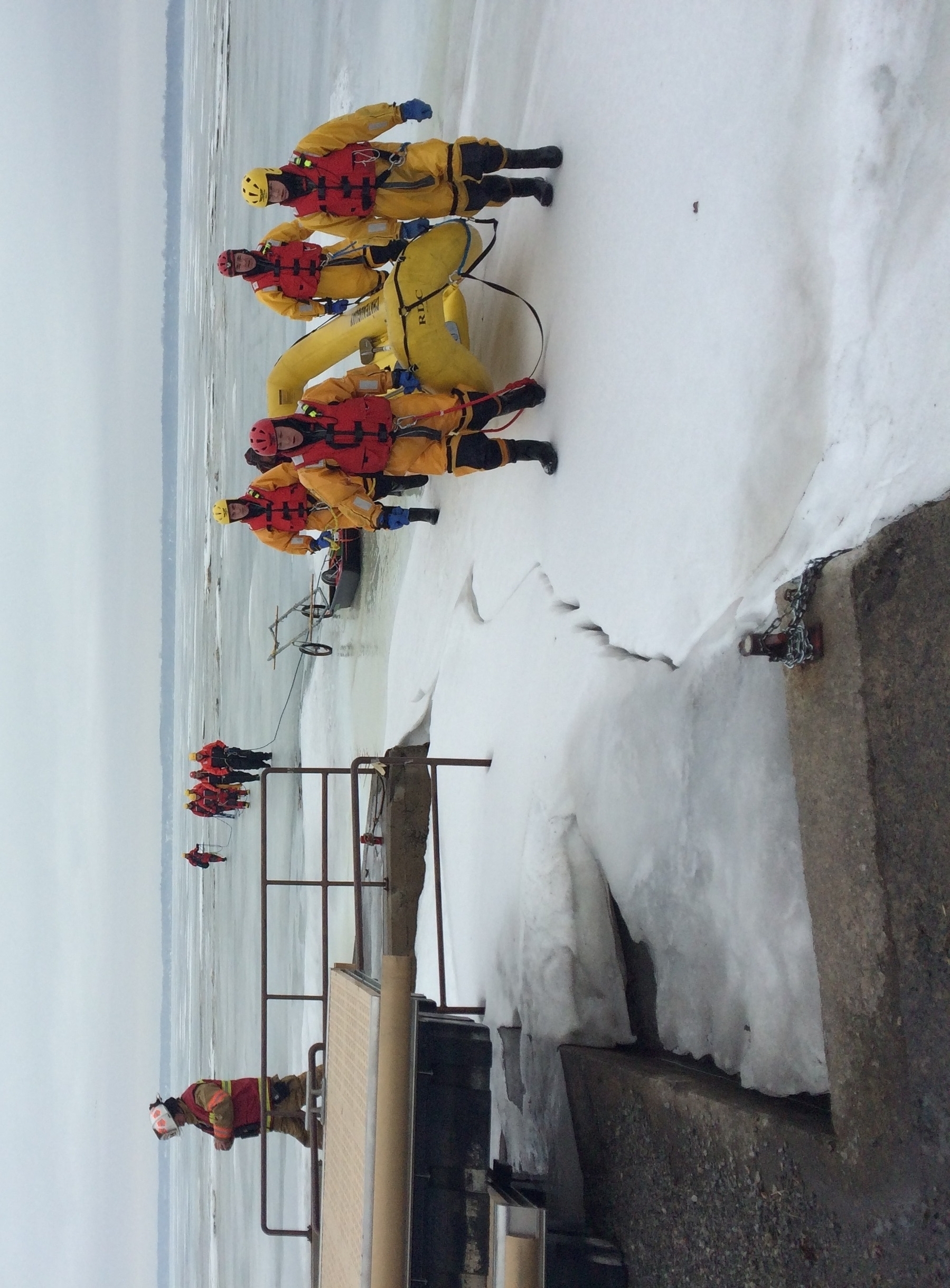 Un pêcheur sur glace s’égare sur le lac Saint-Louis en raison du brouillard