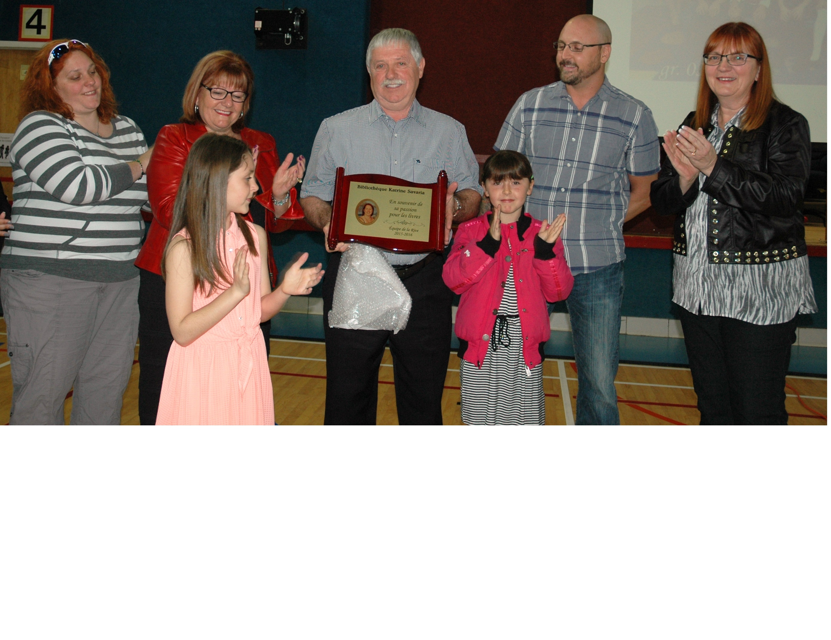 Image illustrant l'article: Une bibliothèque baptisée en hommage à une enseignante